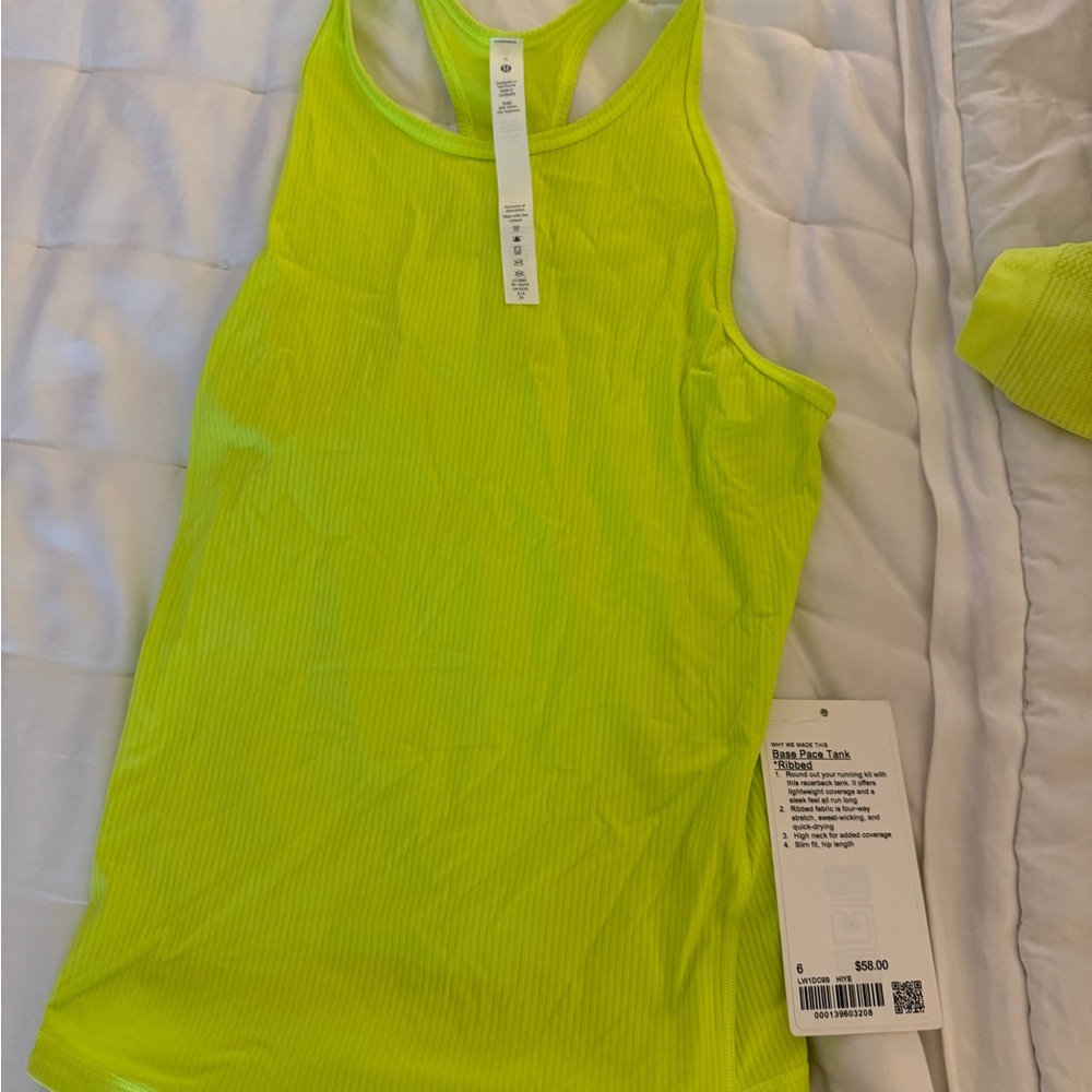 Lululemon Athletica Yellow Green Fitted Sleeveless Tank Top